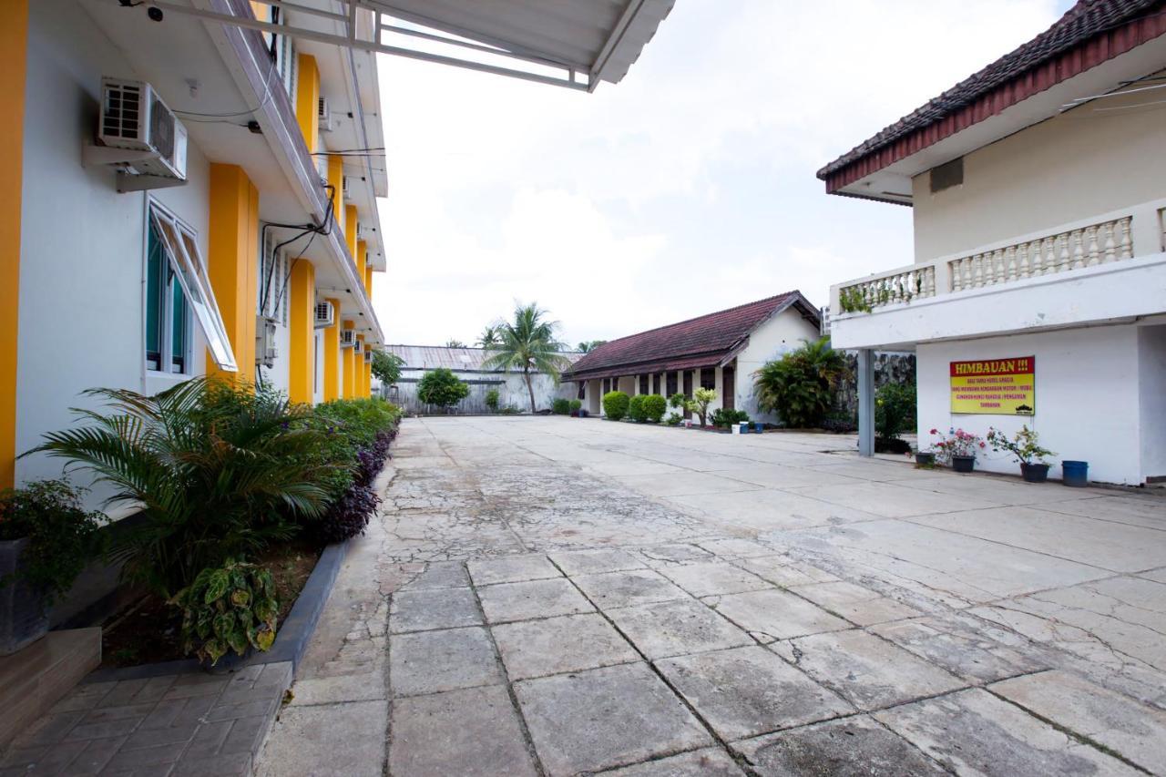 Oyo 3207 Hotel Gracia Bandar Lampung Exteriör bild