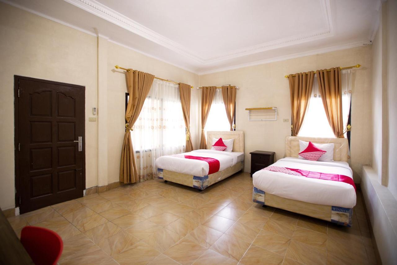 Oyo 3207 Hotel Gracia Bandar Lampung Exteriör bild