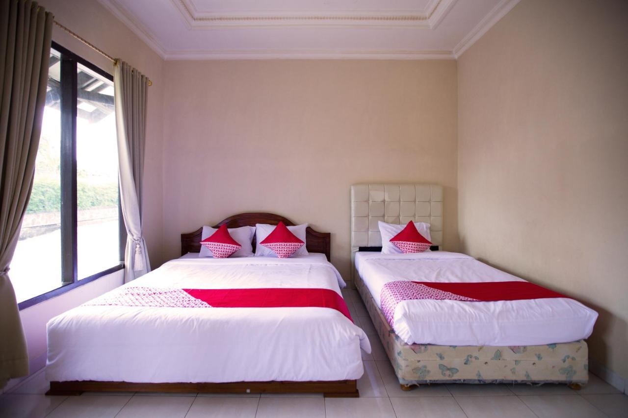 Oyo 3207 Hotel Gracia Bandar Lampung Exteriör bild